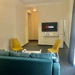 Rabi Park Residence-Large Room Warna